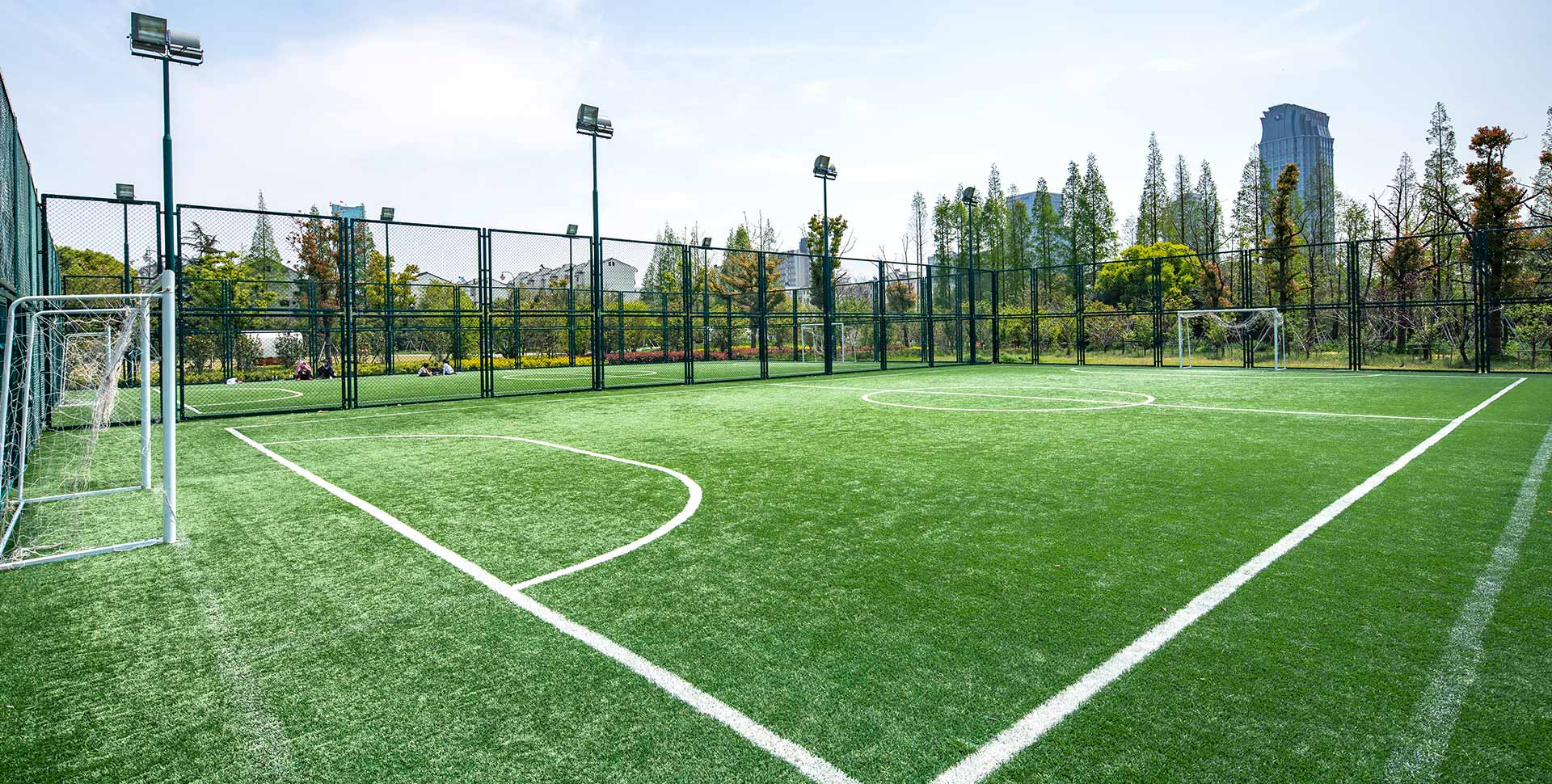 環保、健(jian)康、安(an)全(quan)昰我(wo)們對城市的承(cheng)諾(nuo)